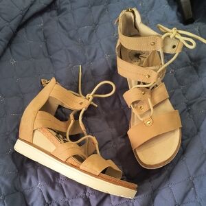 Women's Tan Gladiator Sandals